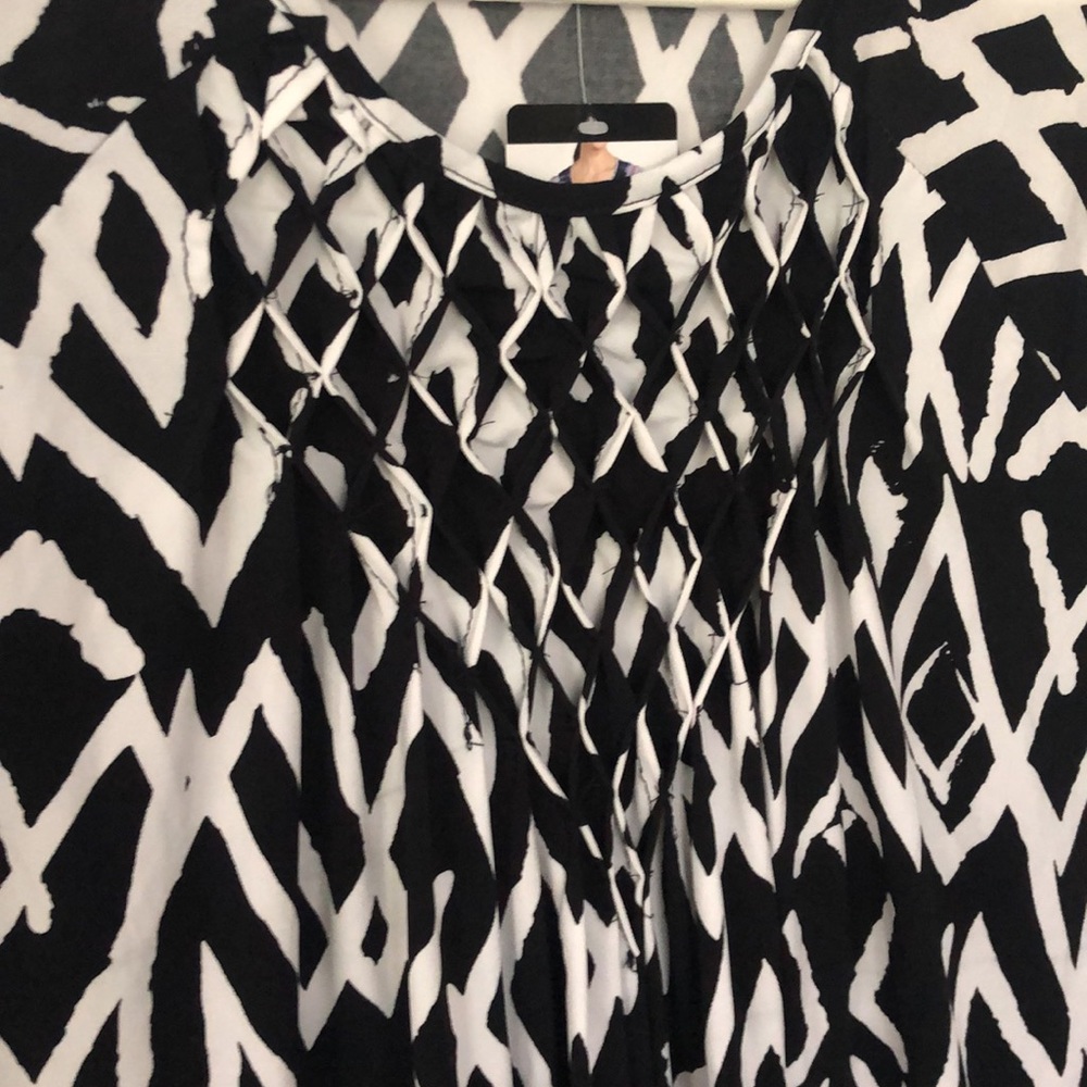 Premise Black & White Print Capped Sleeve Size Small Top - Picture 3 of 8